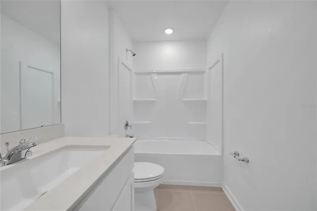 $2,200 | 3853 Corsican Lane, Lake Alfred, FL 33850