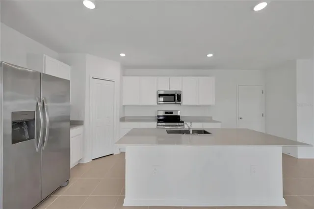 $2,200 | 3853 Corsican Lane, Lake Alfred, FL 33850