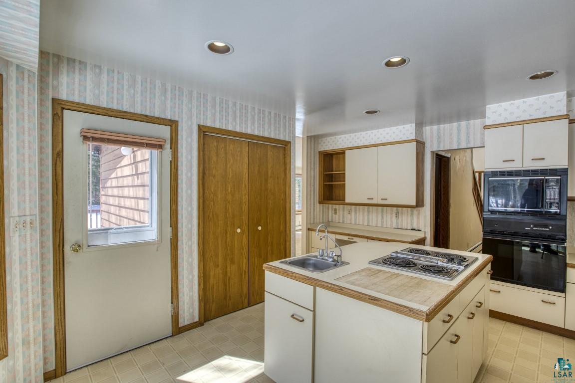 5652 Poulin Road Duluth, MN 55803 - Photo 10 of 40