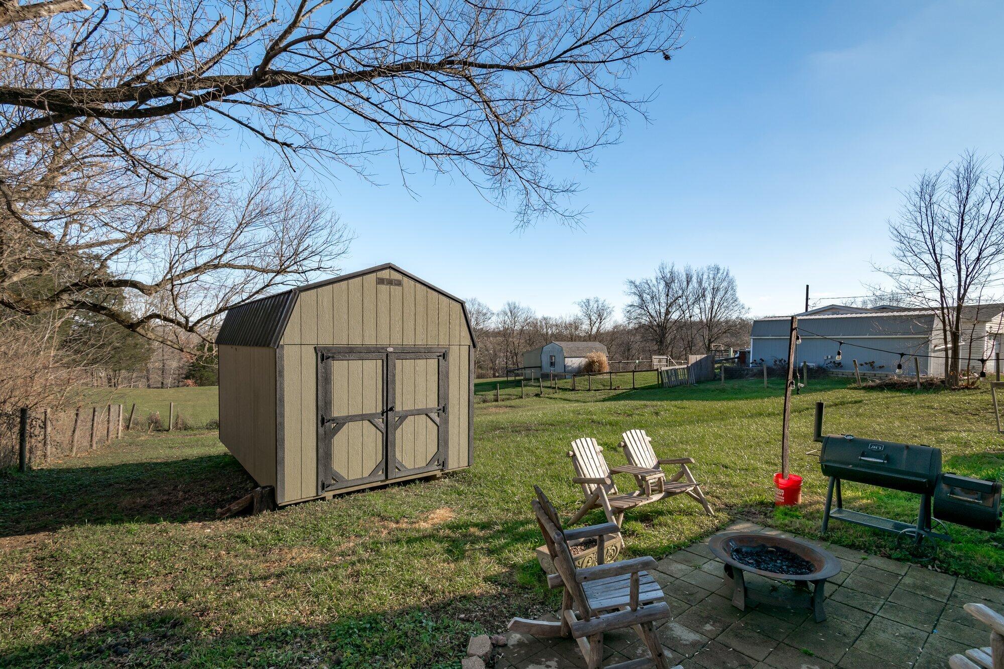 3992 Switzer Road Frankfort, KY 40601 - Photo 21 of 25 3992_switzer_rd_12_11_23-028.jpg-SMALL