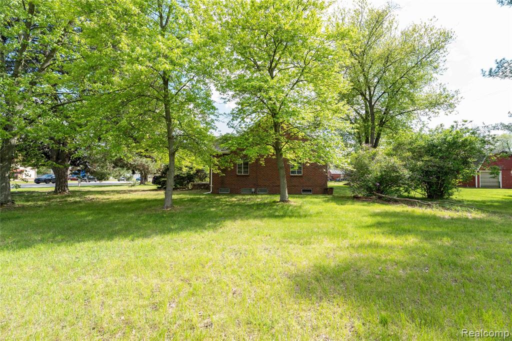 9282 Wayne Road Romulus, MI 48174 - Photo 21 of 39