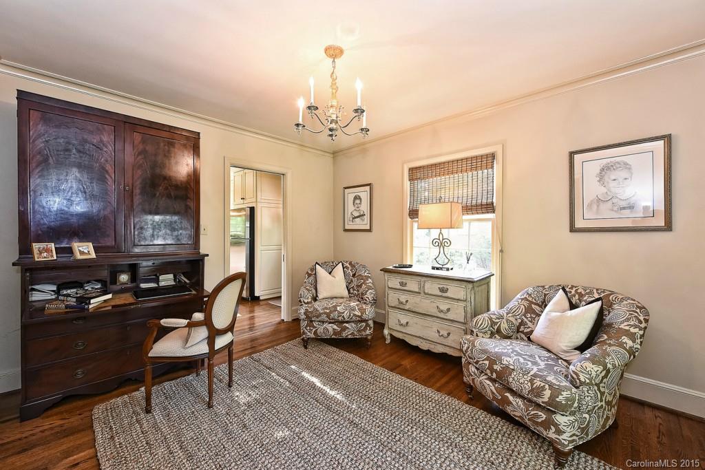 3118 Ferncliff Road Charlotte, NC 28211 - Photo 3 of 24 a living room with furniture and a chandelier