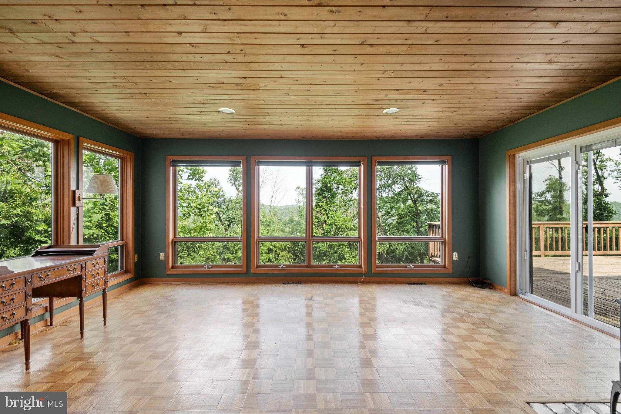 2796 Hill Road Reading, PA 19606 - Photo 11 of 56