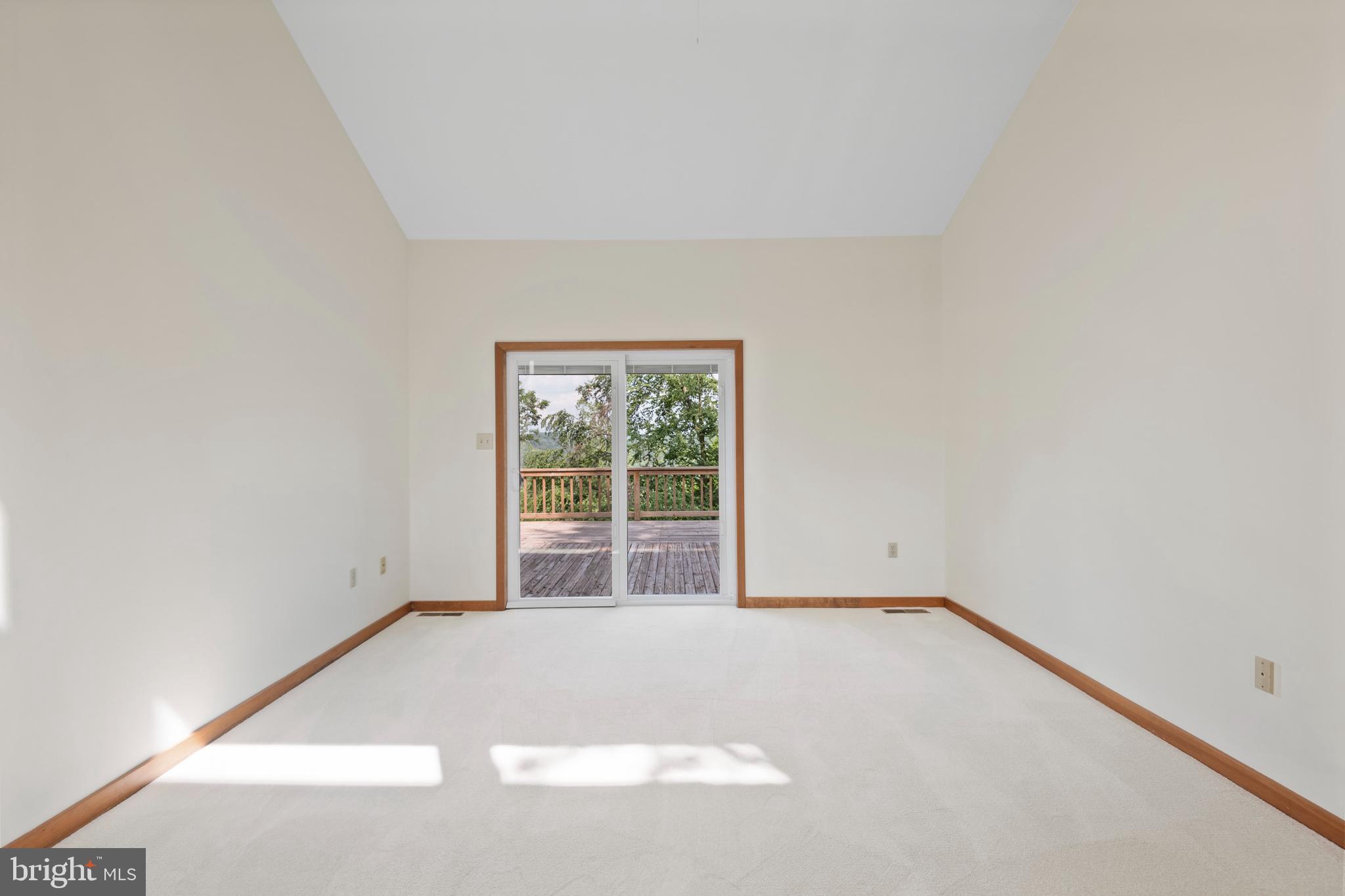 2796 Hill Road Reading, PA 19606 - Photo 18 of 56