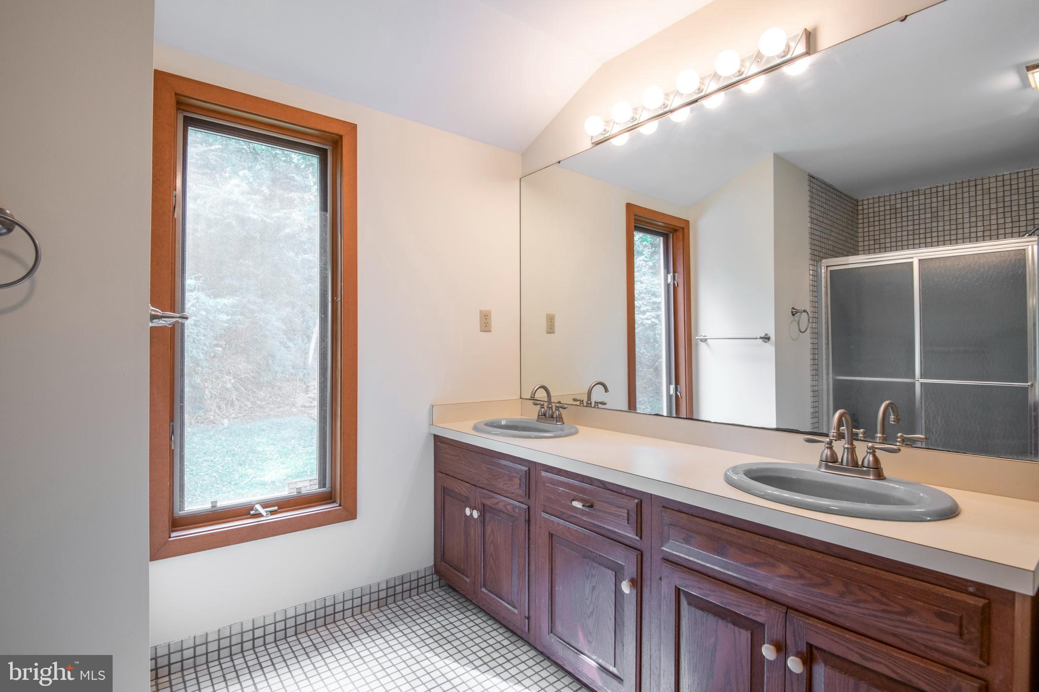 2796 Hill Road Reading, PA 19606 - Photo 23 of 56