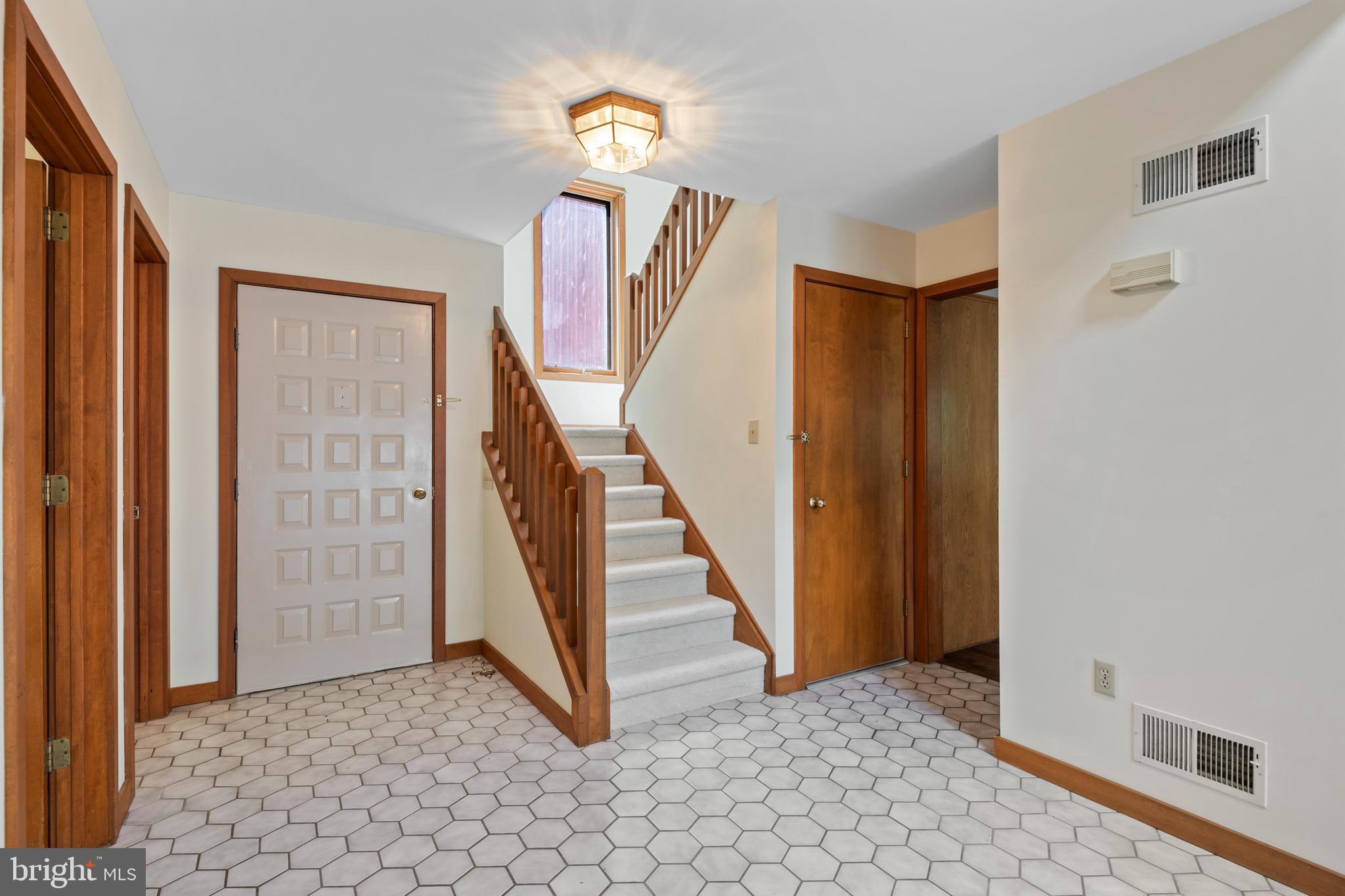 2796 Hill Road Reading, PA 19606 - Photo 25 of 56
