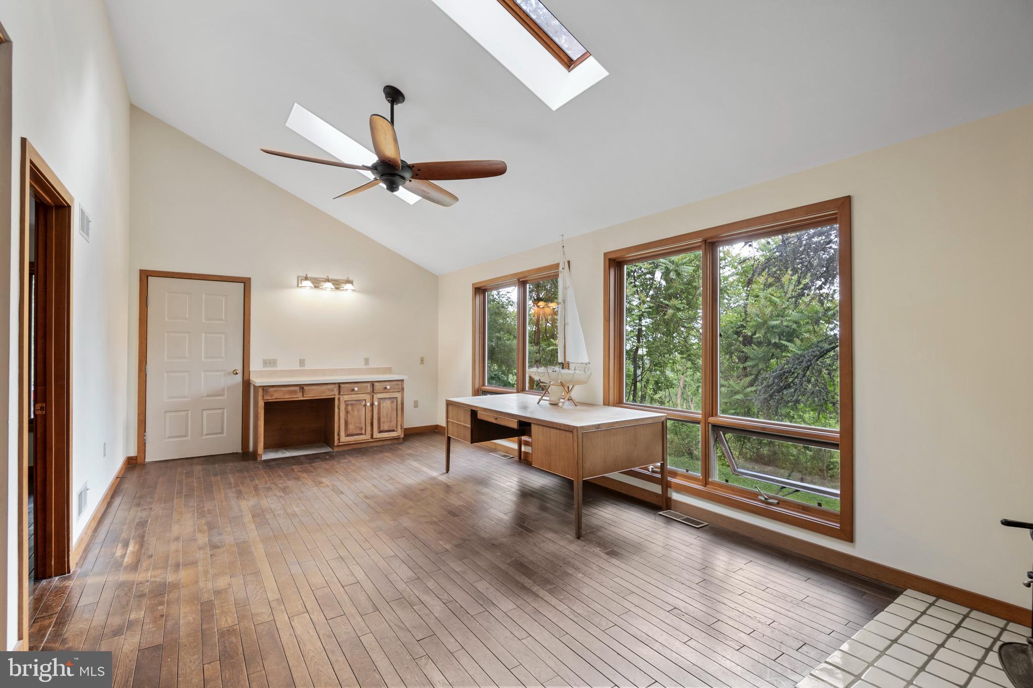 2796 Hill Road Reading, PA 19606 - Photo 37 of 56