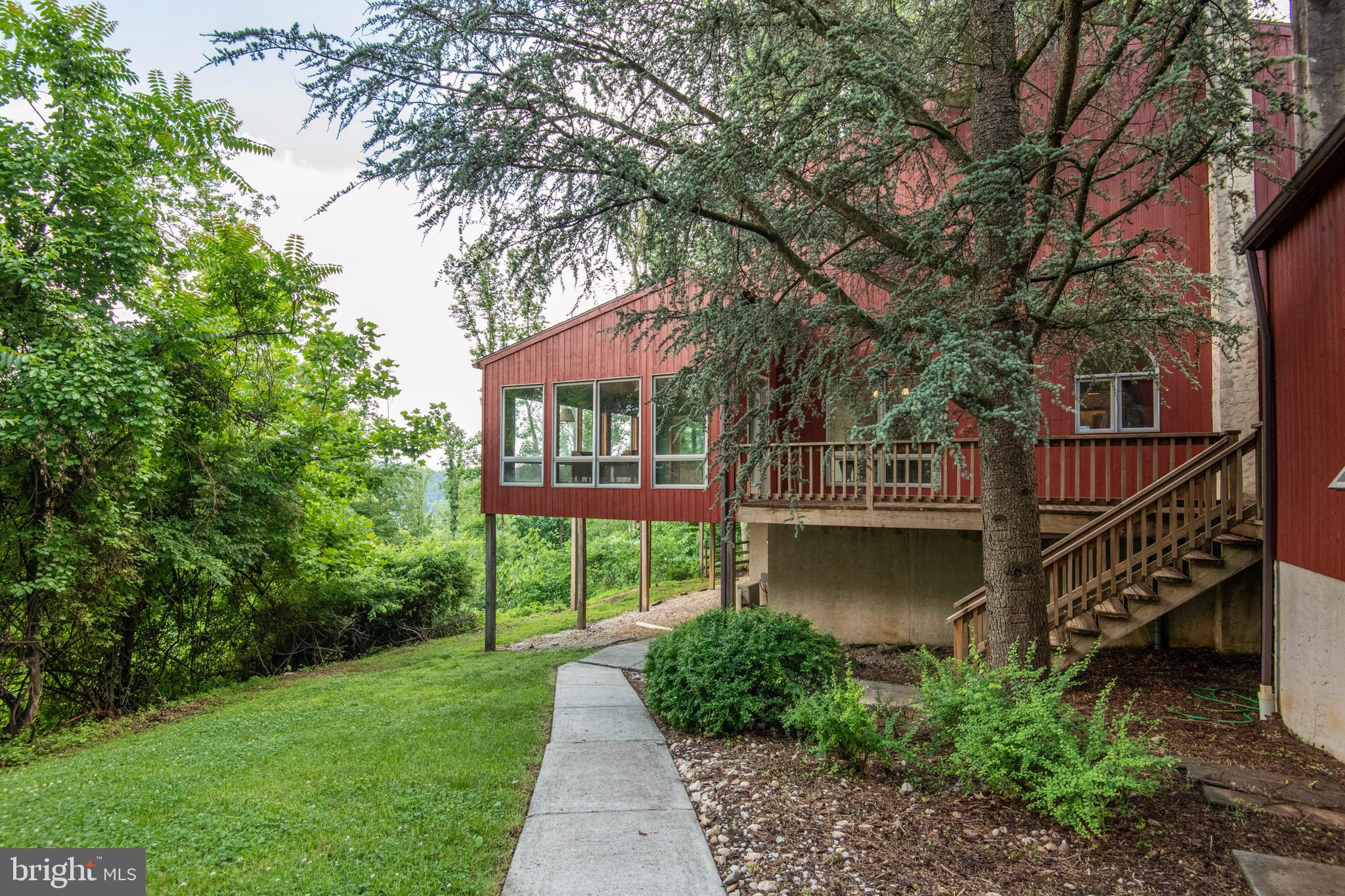 2796 Hill Road Reading, PA 19606 - Photo 54 of 56