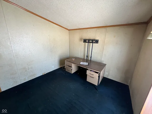 $1 | 267 East County Road 360 North, Anderson, IN 46012