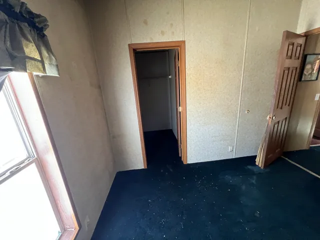 $1 | 267 East County Road 360 North, Anderson, IN 46012