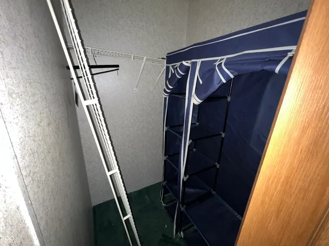 $1 | 267 East County Road 360 North, Anderson, IN 46012