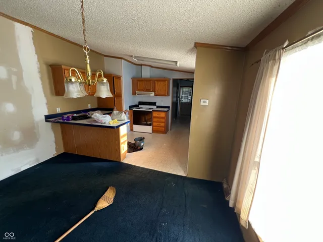 $1 | 267 East County Road 360 North, Anderson, IN 46012