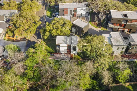 $682,500 | 219 Lessin Lane, Unit 11, Austin, TX 78704