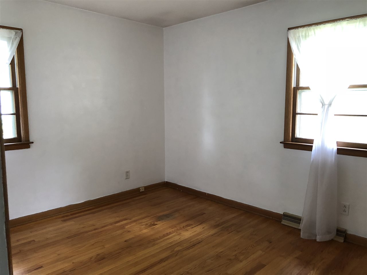 1823 Halsted Road Rockford, IL 61103 - Photo 10 of 24 Gallery Image 10