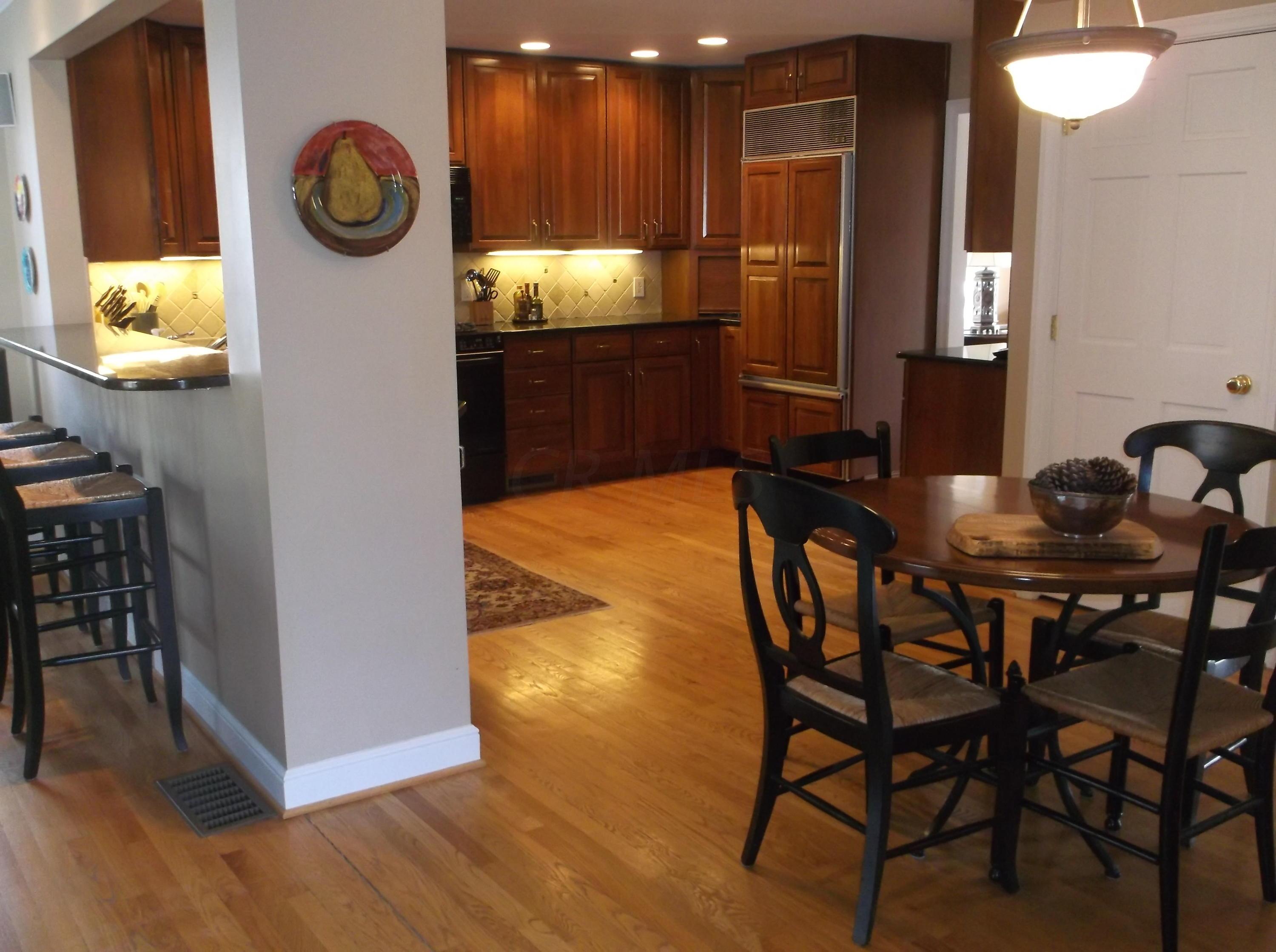 2627 Andover Road Columbus, OH 43221 - Photo 12 of 39