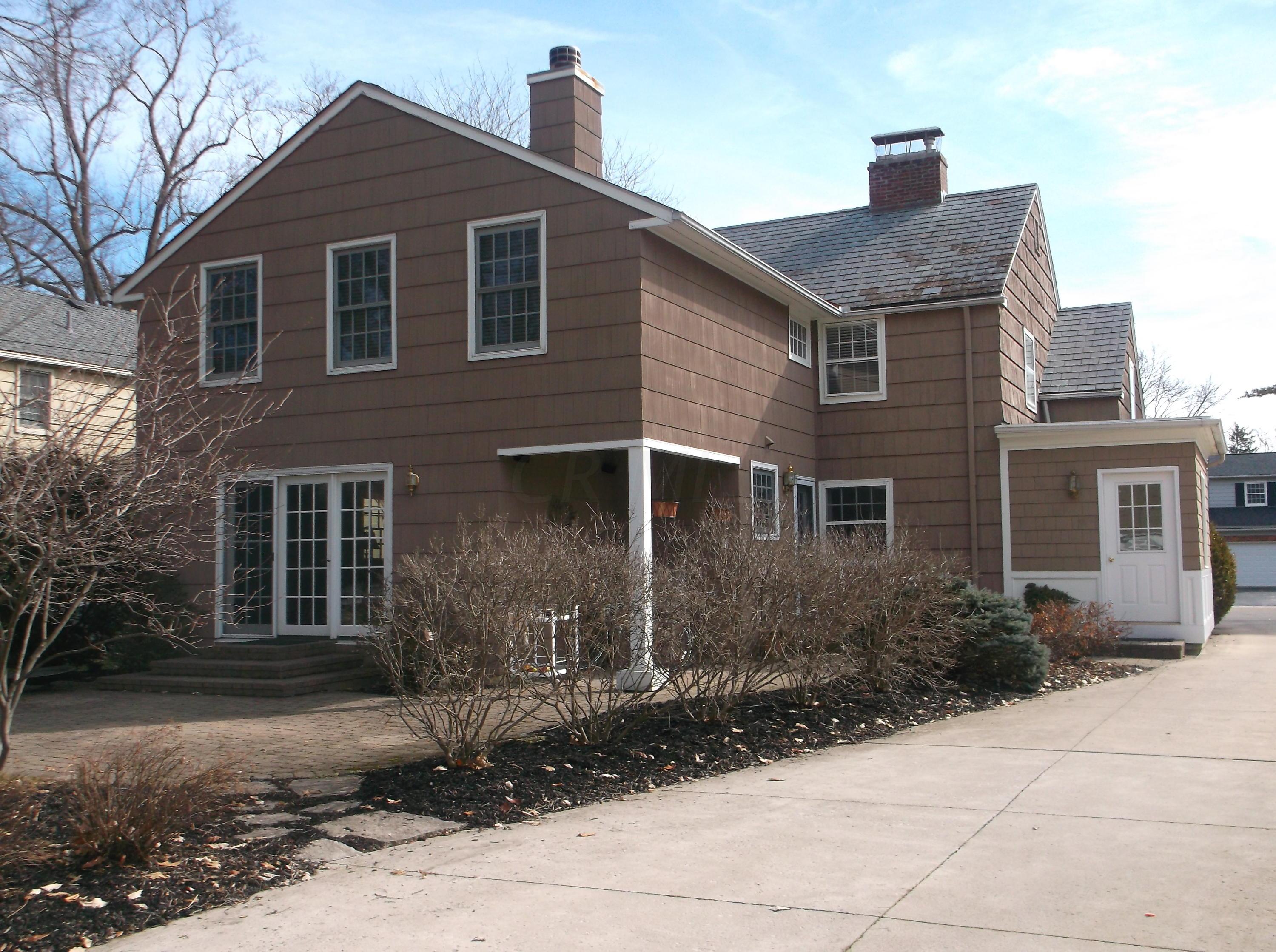 2627 Andover Road Columbus, OH 43221 - Photo 2 of 39