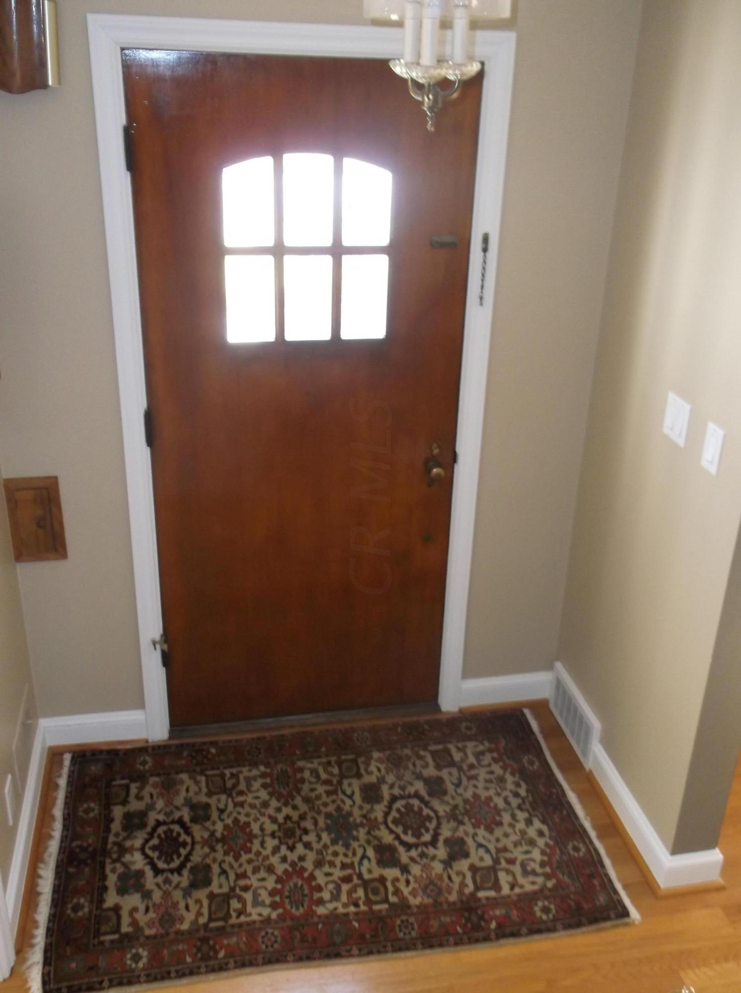 2627 Andover Road Columbus, OH 43221 - Photo 3 of 39