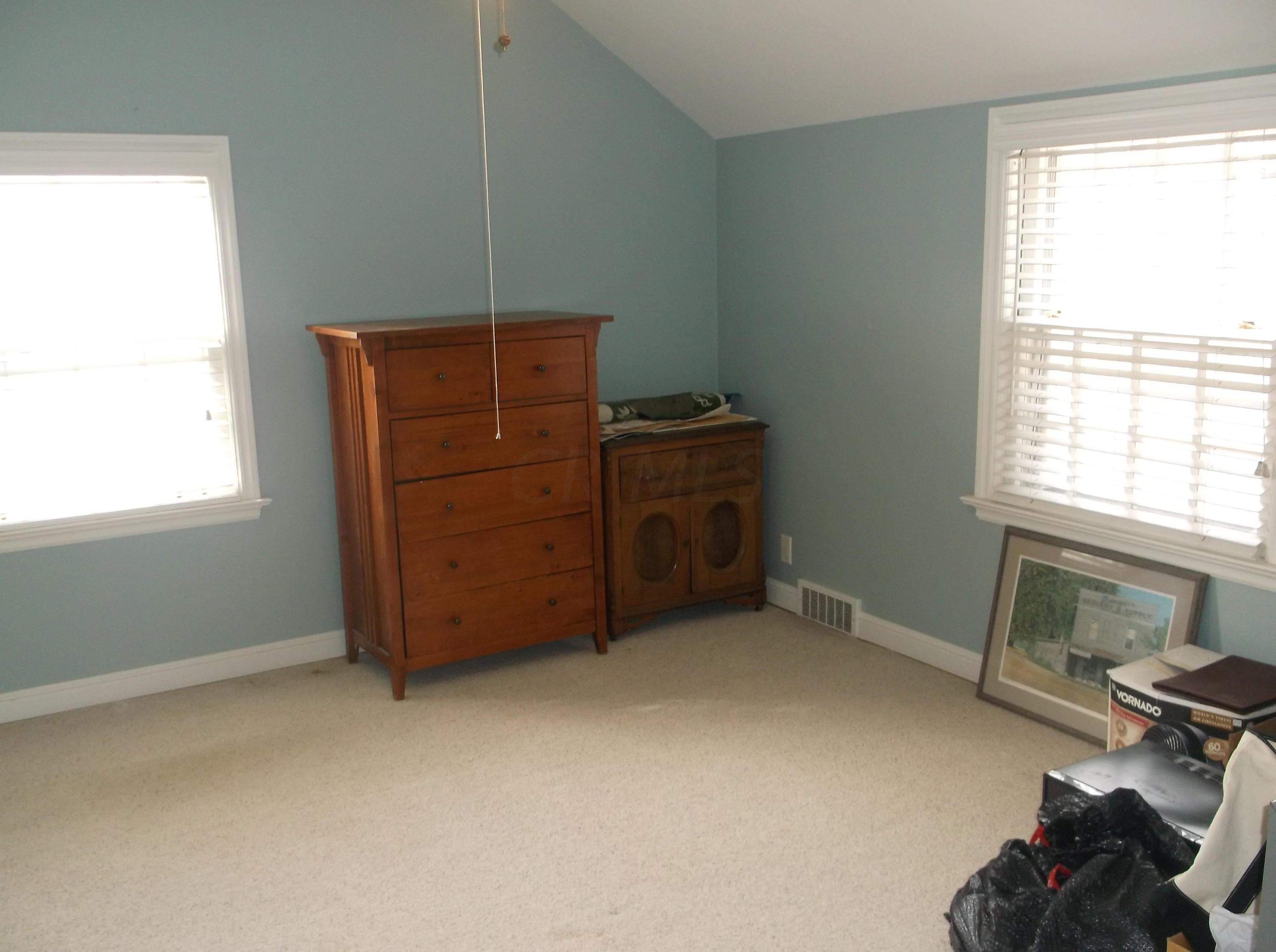 2627 Andover Road Columbus, OH 43221 - Photo 35 of 39
