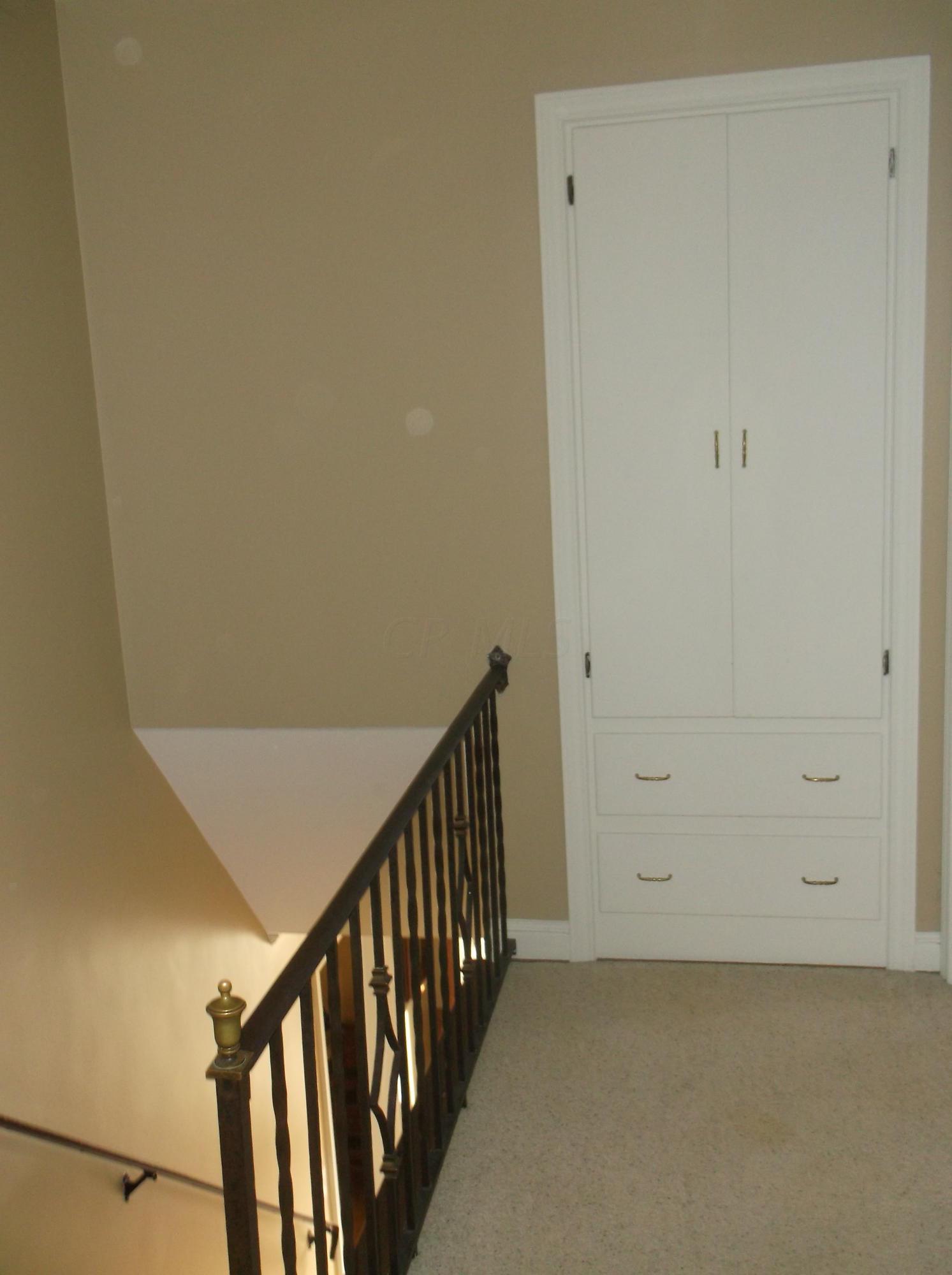2627 Andover Road Columbus, OH 43221 - Photo 37 of 39