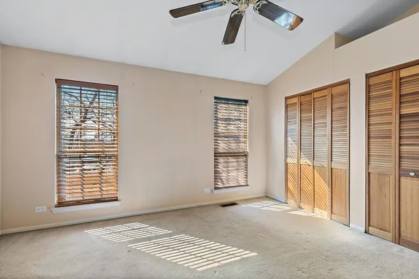 $2,300 | 1273 Cranbrook Drive, Schaumburg, IL 60193