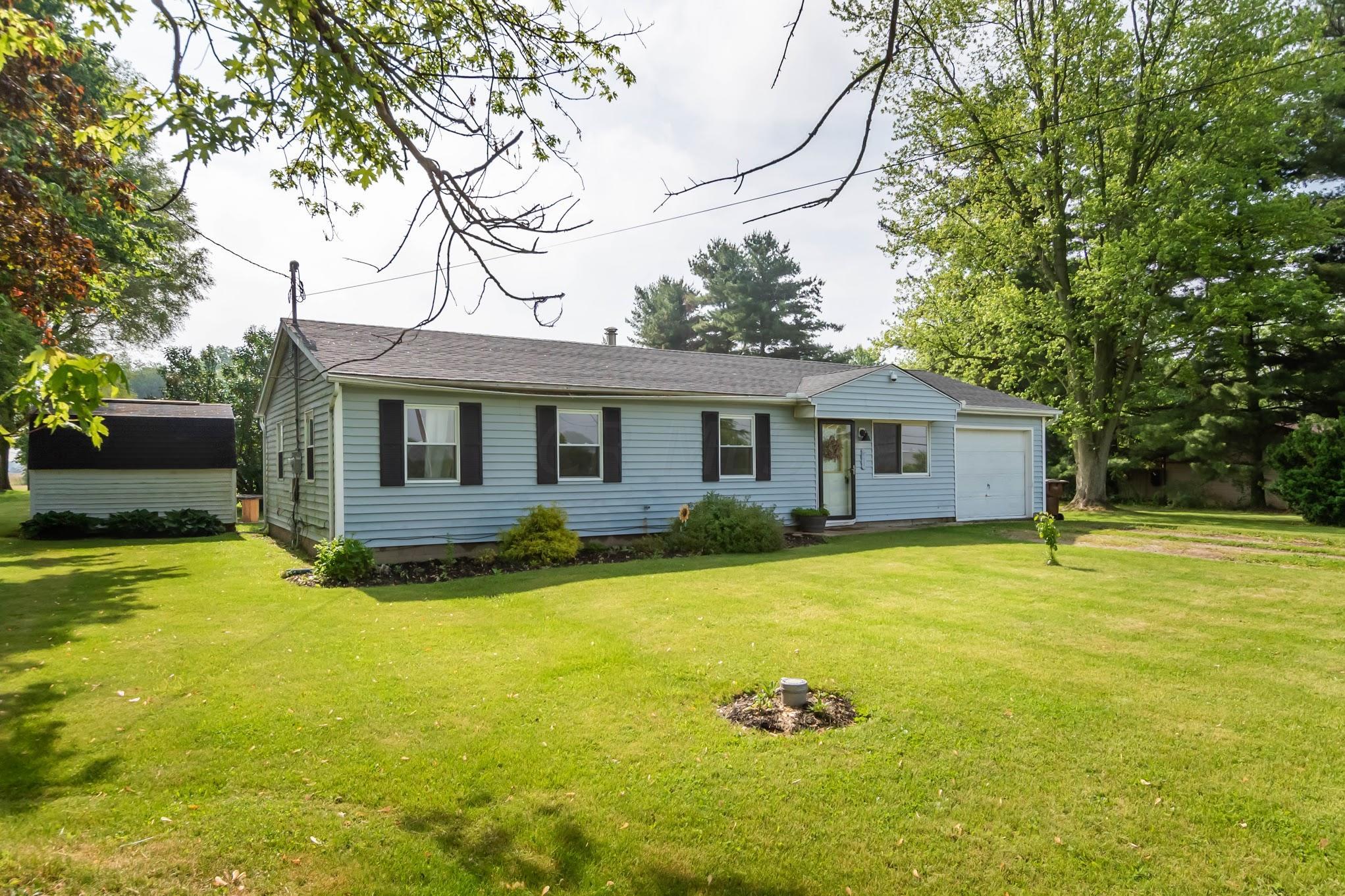 640 Titus Road Springfield, OH 45502 - Photo 2 of 23