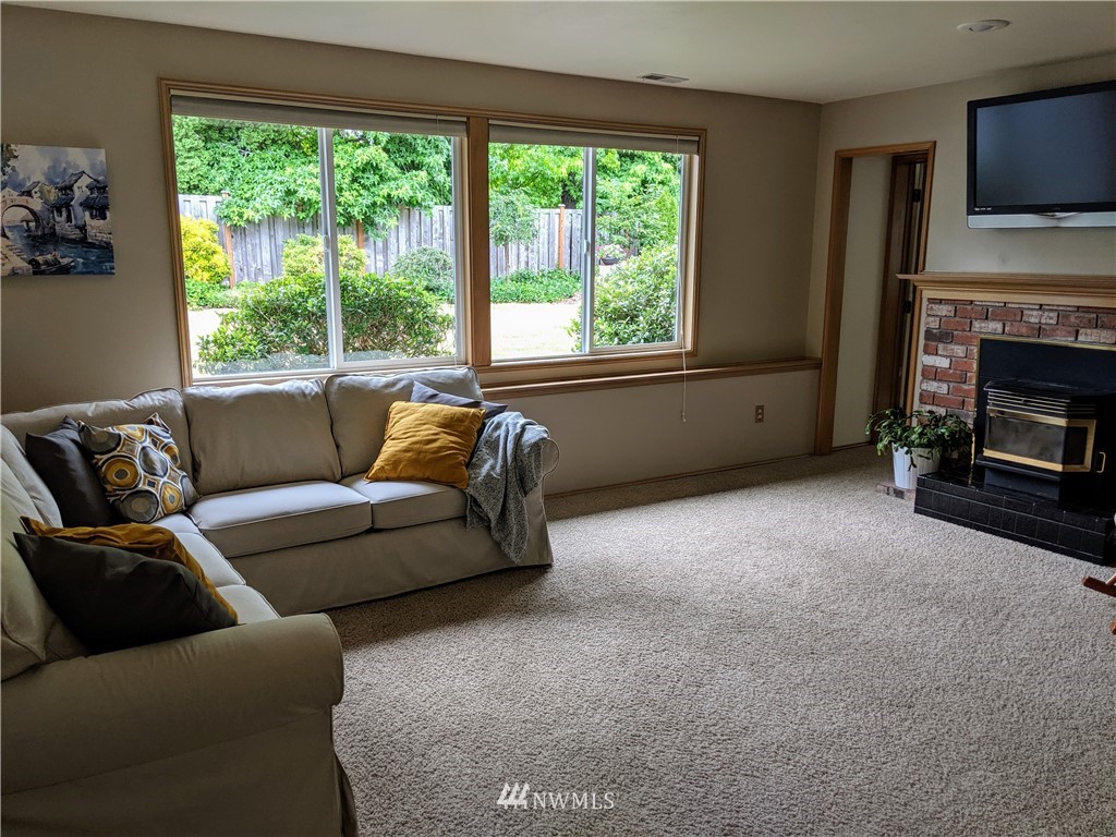 20903 33rd Avenue Southeast Bothell, WA 98021 - Photo 12 of 25