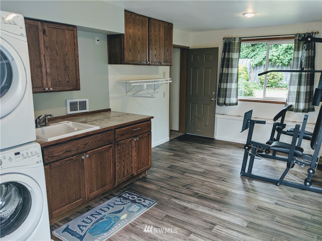 20903 33rd Avenue Southeast Bothell, WA 98021 - Photo 13 of 25