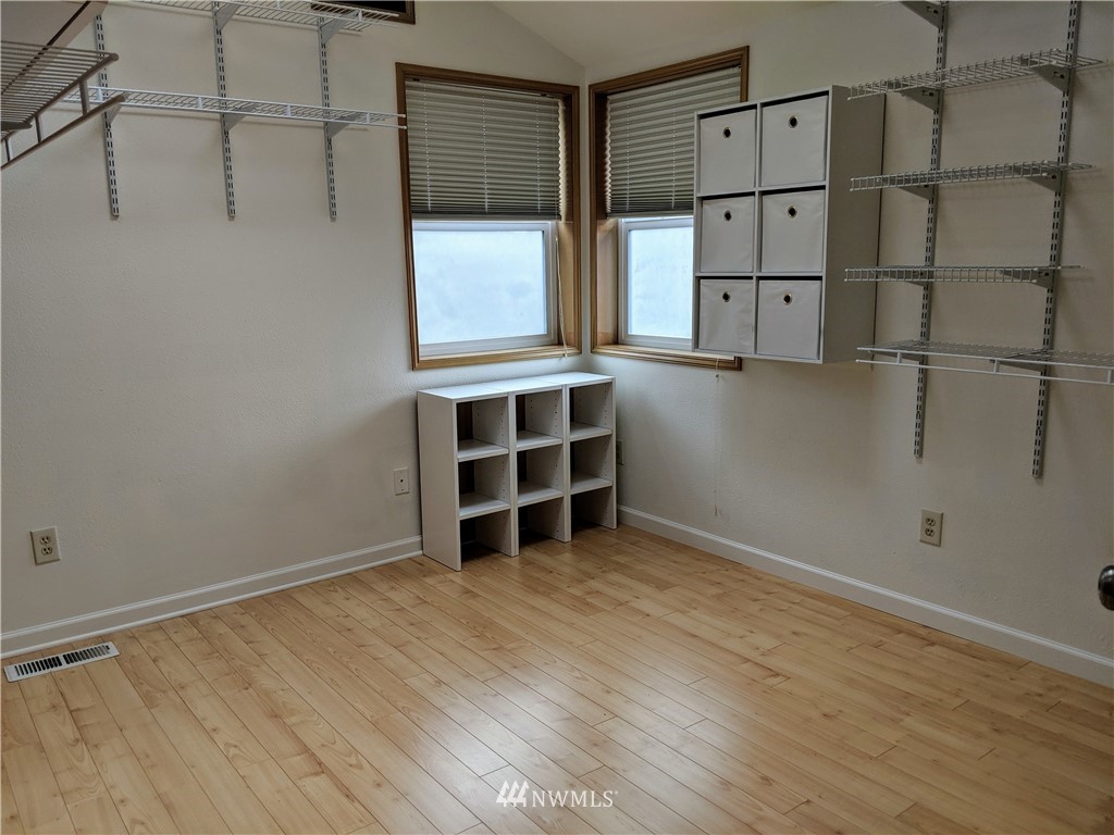 20903 33rd Avenue Southeast Bothell, WA 98021 - Photo 18 of 25
