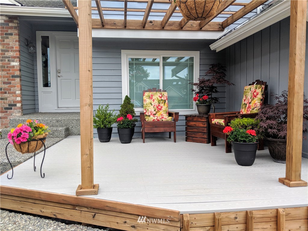20903 33rd Avenue Southeast Bothell, WA 98021 - Photo 3 of 25