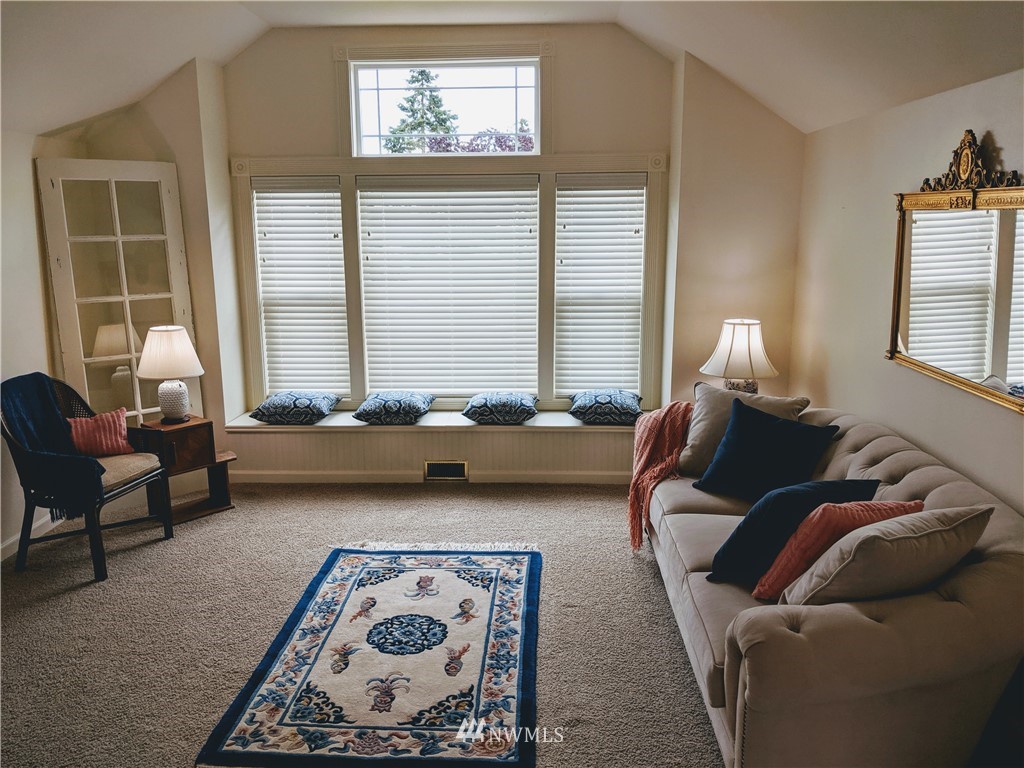 20903 33rd Avenue Southeast Bothell, WA 98021 - Photo 4 of 25