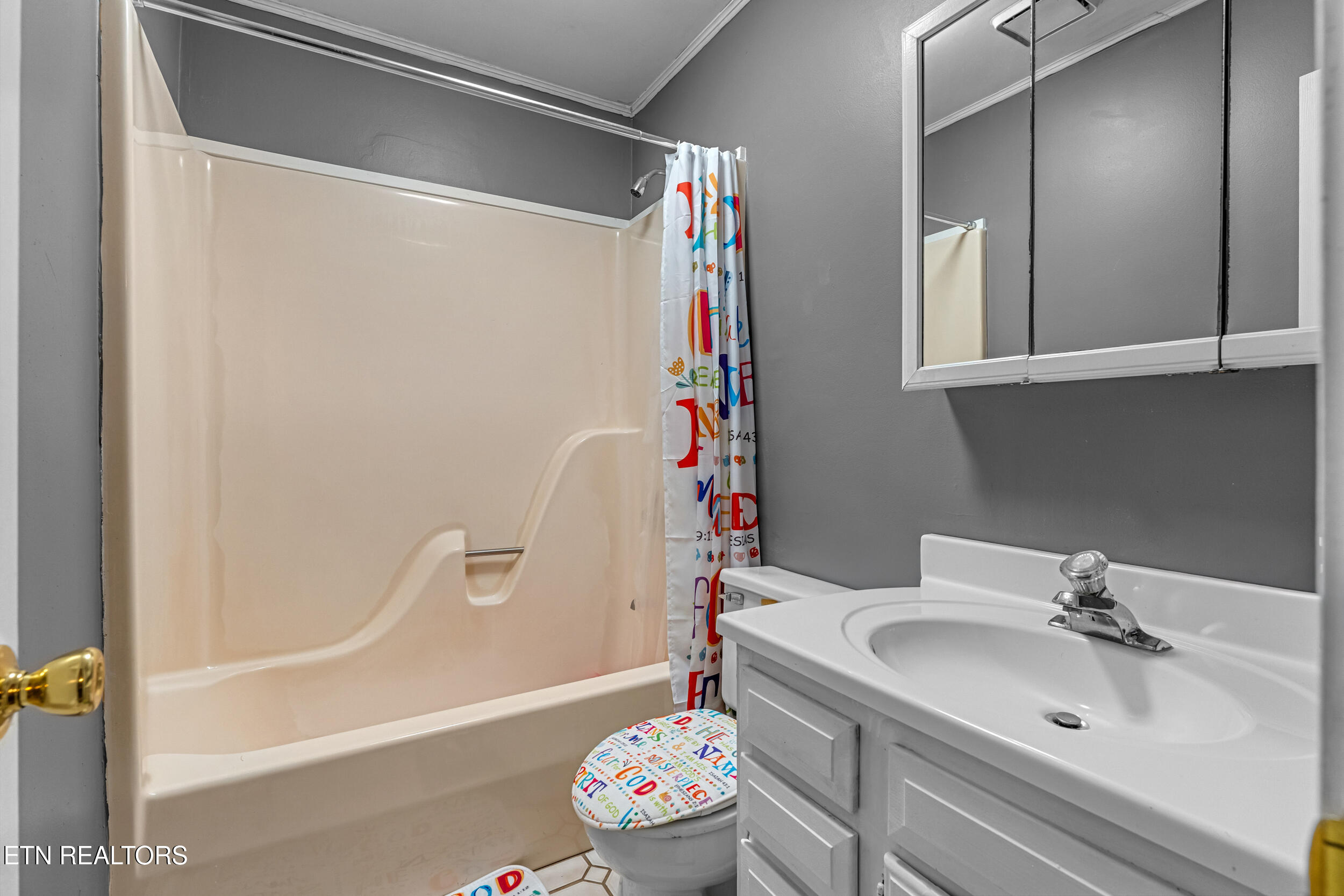 212 Simmons Road Seymour, TN 37865 - Photo 46 of 59 Downstairs Bathroom 5