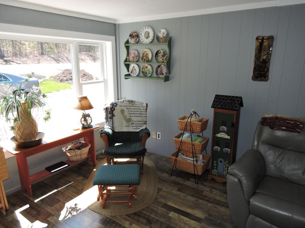 315 Raymond Road Chester, NH 03036 - Photo 8 of 29