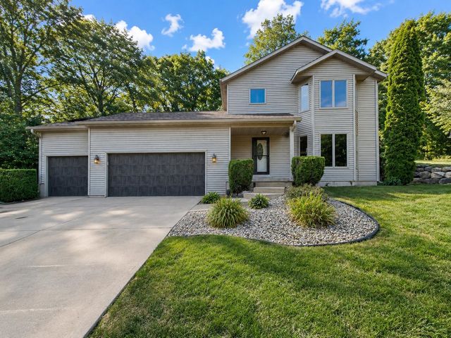 $580,000 | 213 Yarrow Hill Drive, Cottage Grove, WI 53527