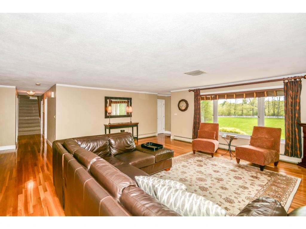 128 Zion Hill Road Salem, NH 03079 - Photo 3 of 24 Gallery Image 3