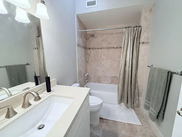 $5,995 | 3515 Calle Gavanzo, Carlsbad, CA 92009