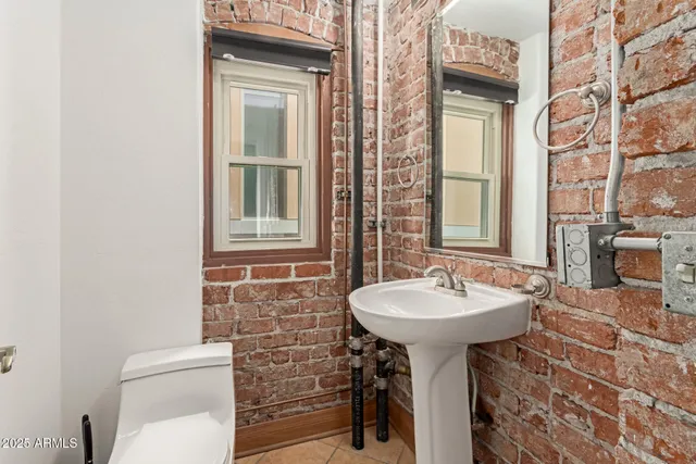 $417,500 | 387 North 2nd Avenue, Unit F2, Phoenix, AZ 85003