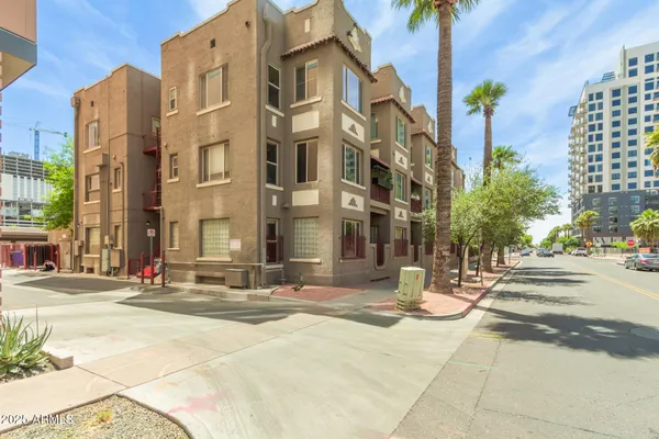 $400,000 | 387 North 2nd Avenue, Unit F2, Phoenix, AZ 85003