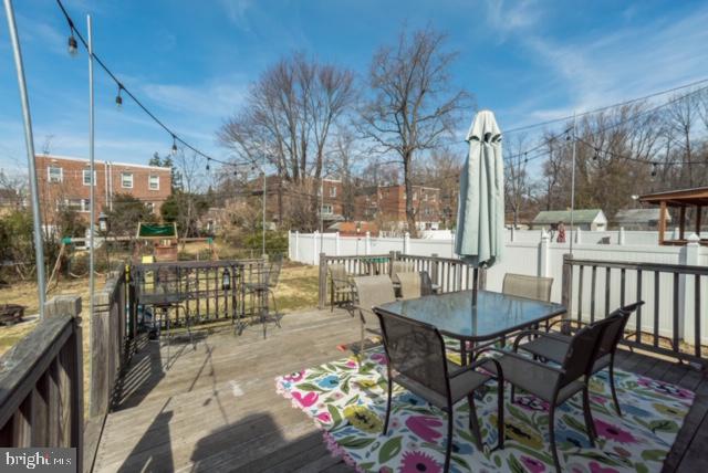 12012 Sewell Road Philadelphia, PA 19116 - Photo 20 of 28 Back Deck