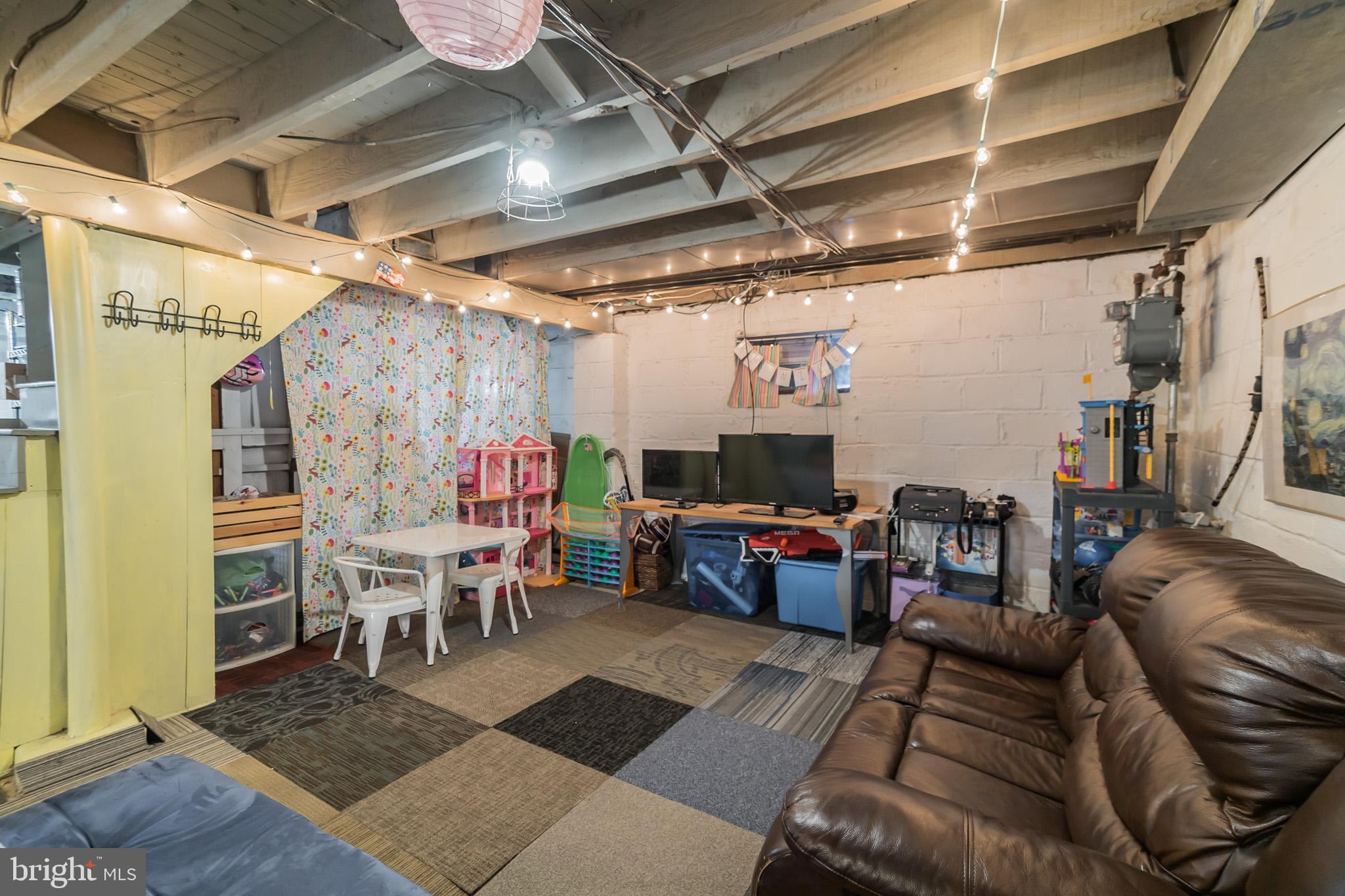 12012 Sewell Road Philadelphia, PA 19116 - Photo 28 of 28