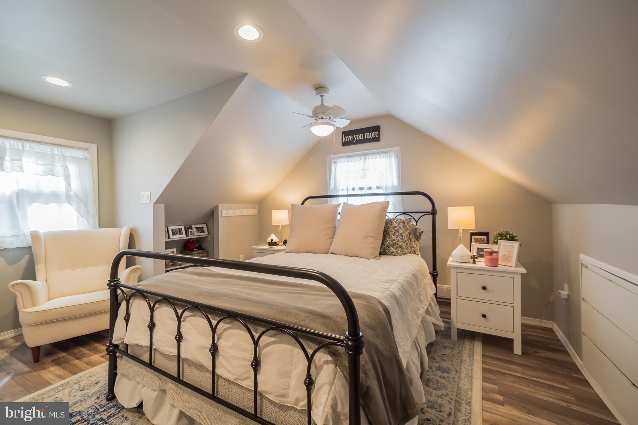 12012 Sewell Road Philadelphia, PA 19116 - Photo 8 of 28