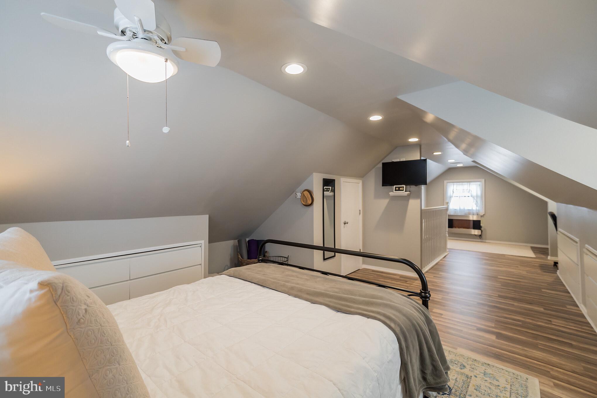 12012 Sewell Road Philadelphia, PA 19116 - Photo 10 of 28