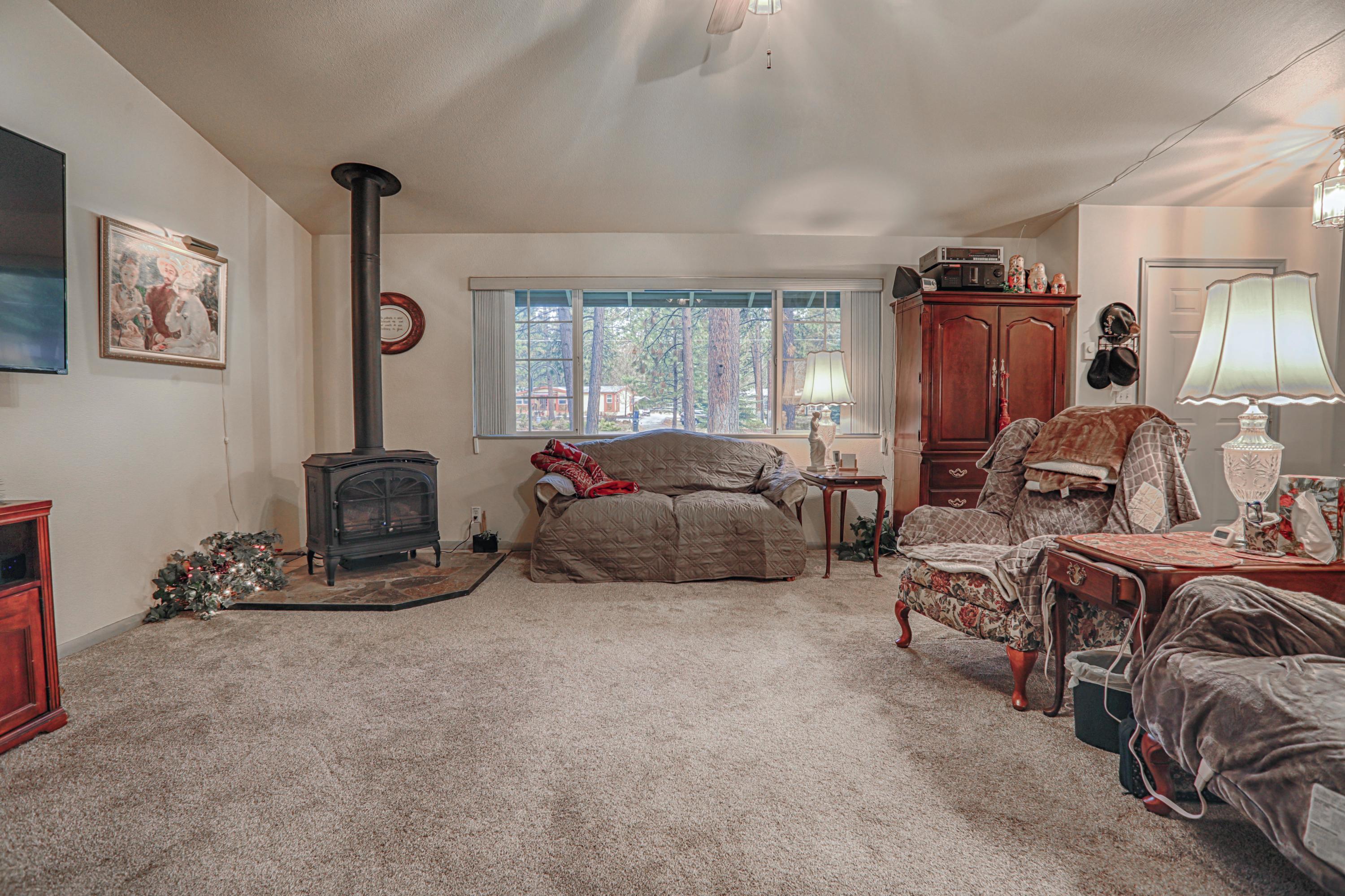 19208 Choctaw Road Bend, OR 97702 - Photo 4 of 25 19208 Choctaw4