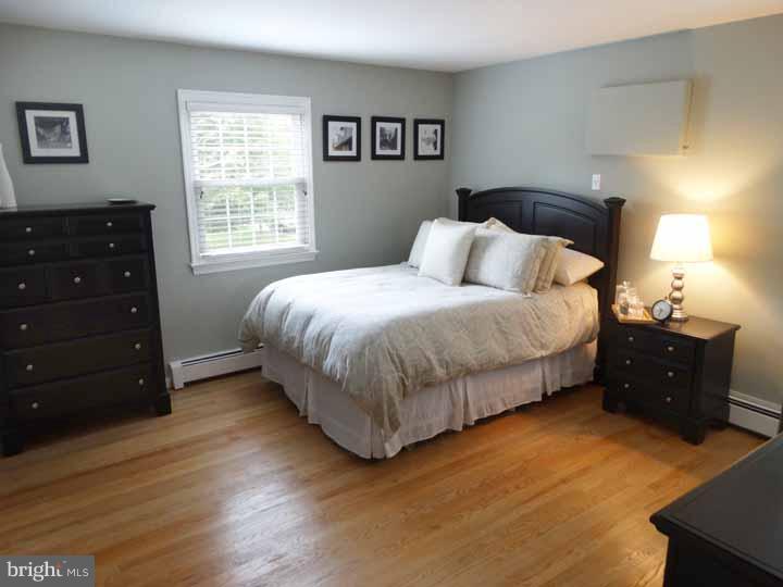 122 Twining Road Oreland, PA 19075 - Photo 14 of 24 Master Bedroom