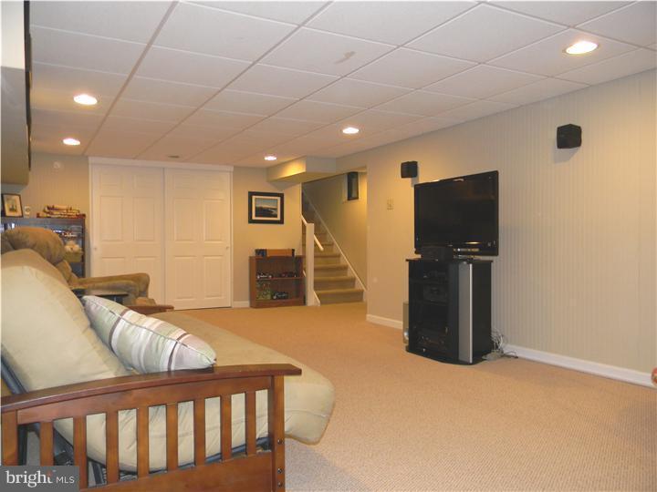 19 Papermill Road Cherry Hill, NJ 08003 - Photo 20 of 25 Basement - Finished