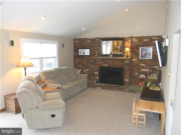 19 Papermill Road Cherry Hill, NJ 08003 - Photo 6 of 25 Family Room
