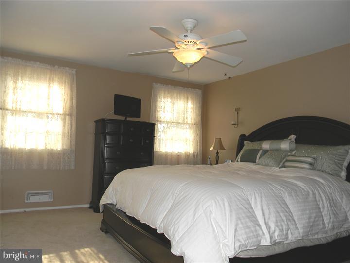 19 Papermill Road Cherry Hill, NJ 08003 - Photo 10 of 25 Master Bedroom