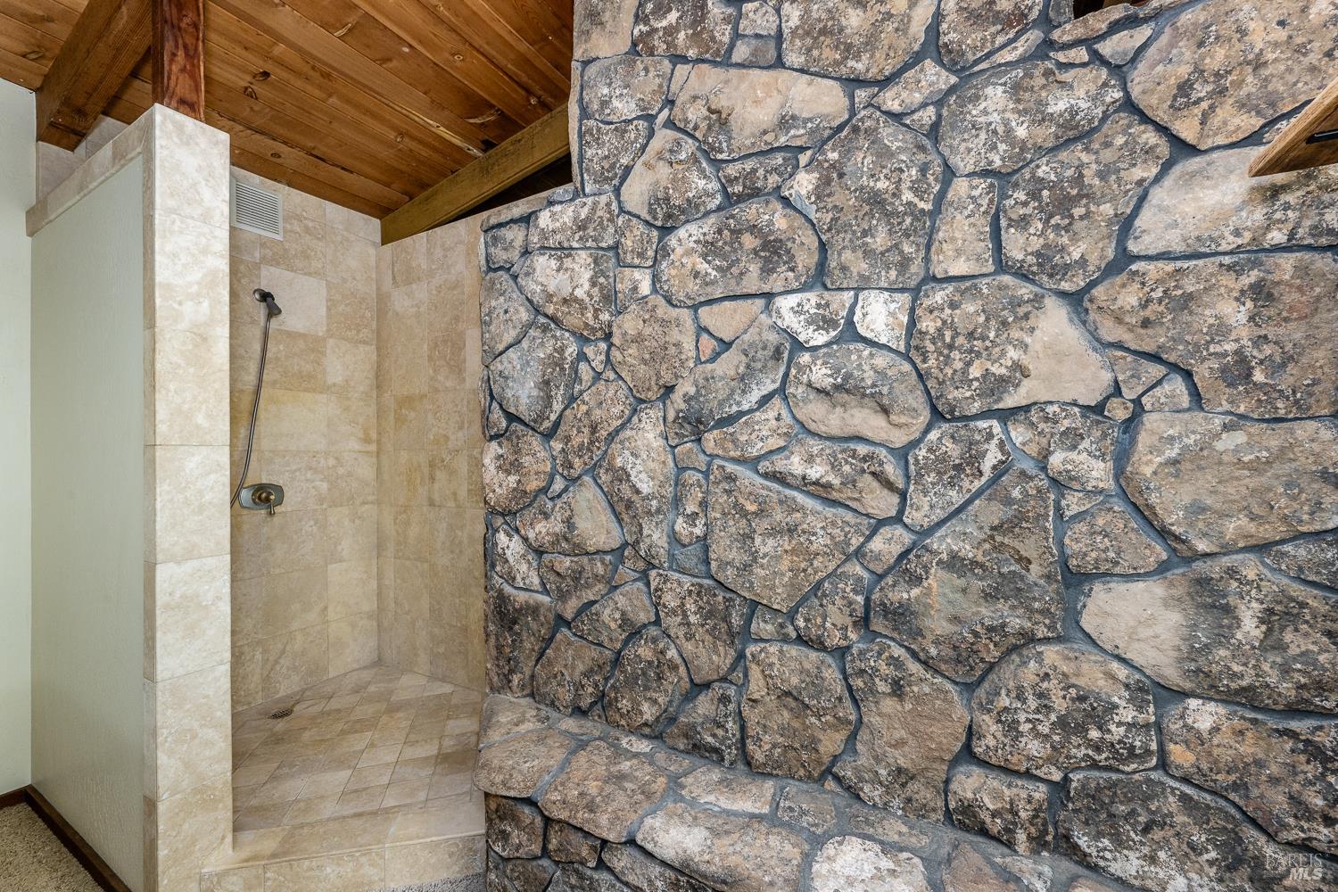 6662 St Helena Road Santa Rosa, CA 95404 - Photo 29 of 51 Primary bathroom