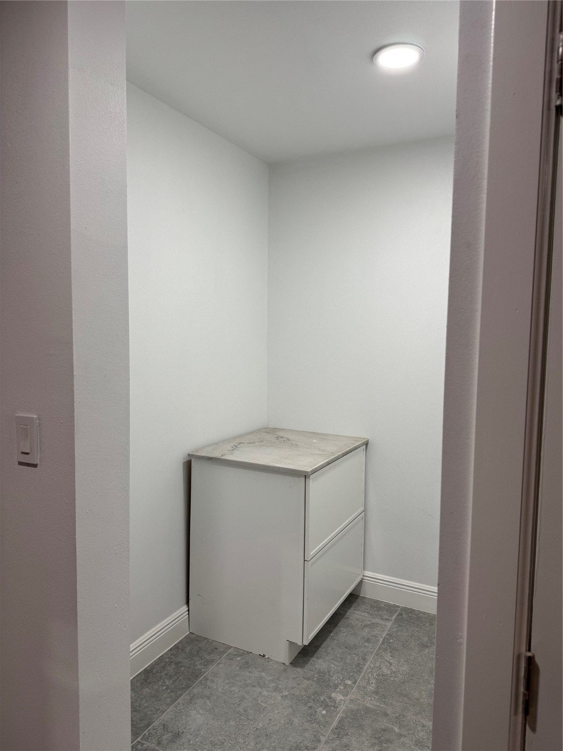 24879 Macedonia Road Hockley, TX 77447 - Photo 11 of 32 a utility room with dryer and washer