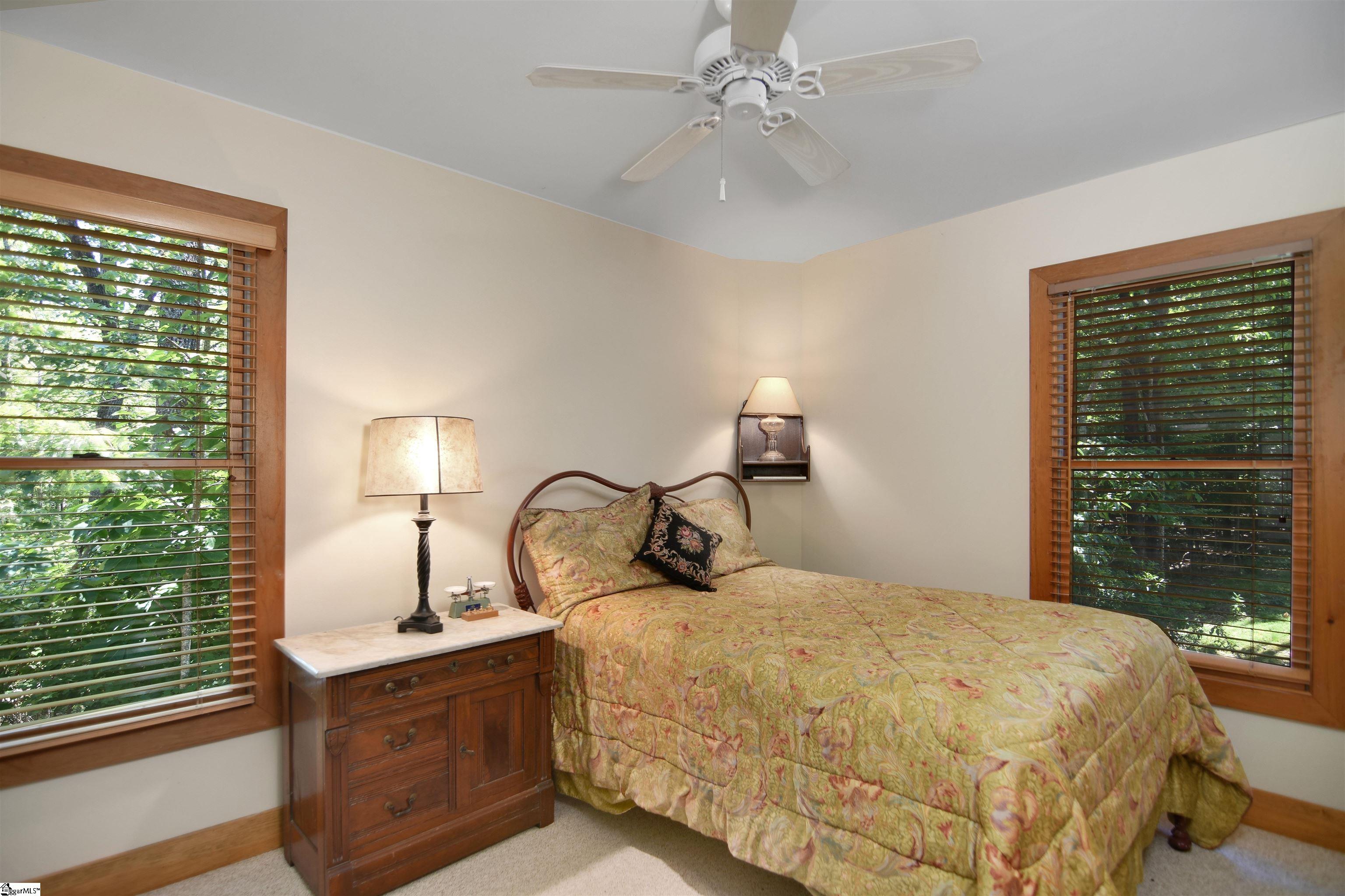 8 Cliff Ridge Court Cleveland, SC 29635 - Photo 17 of 41