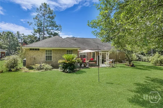 $342,000 | 138 Bradford Drive, Bloomingdale, GA 31302